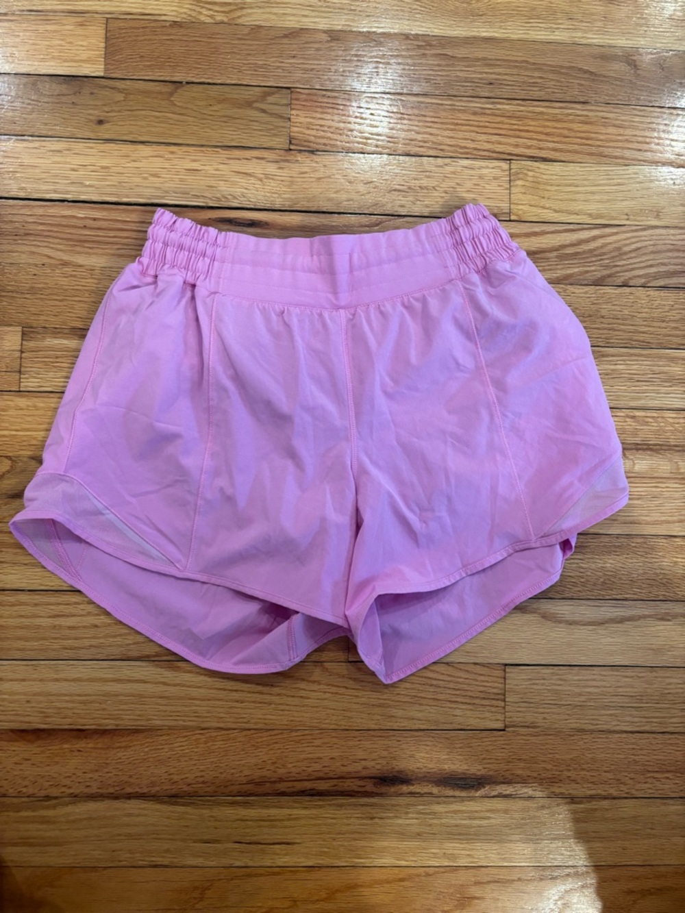 Lululemon Hotty Hot High Rise Lined Short 4” PINK SIZE 8 LIKE NEW